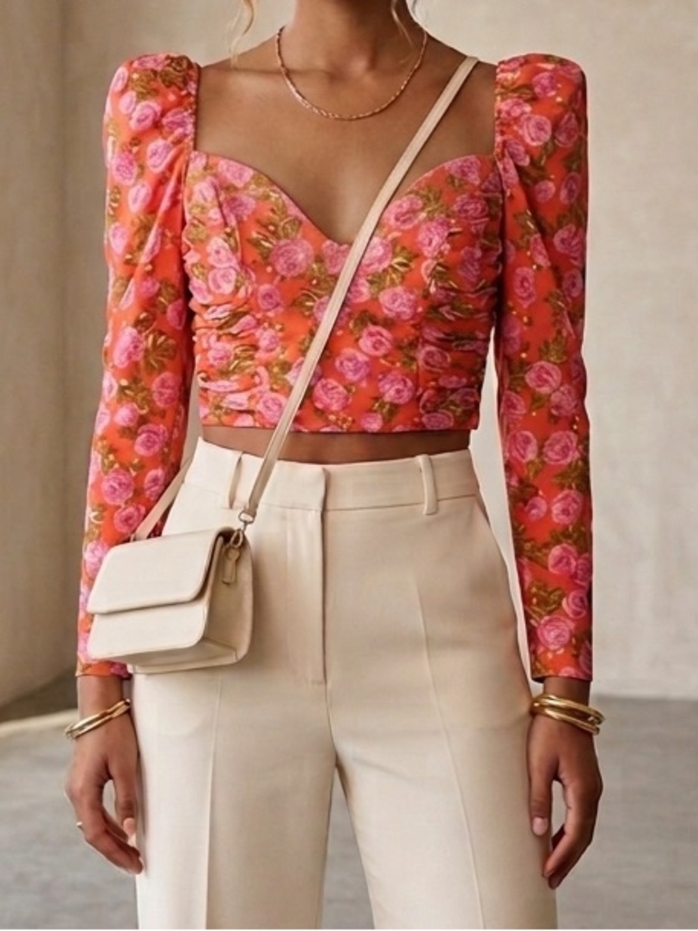 Zara floral v neck long sleeve ruched crop top